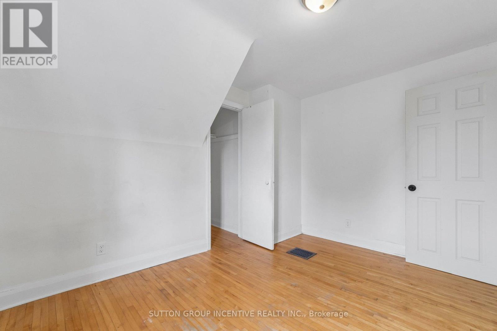 581 Arndon Avenue Property Photo 25