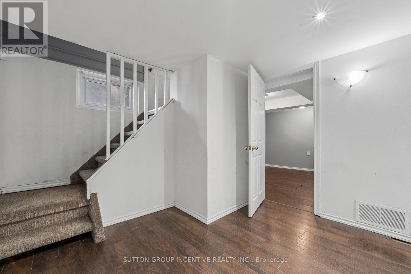 581 Arndon Avenue Property Photo 33