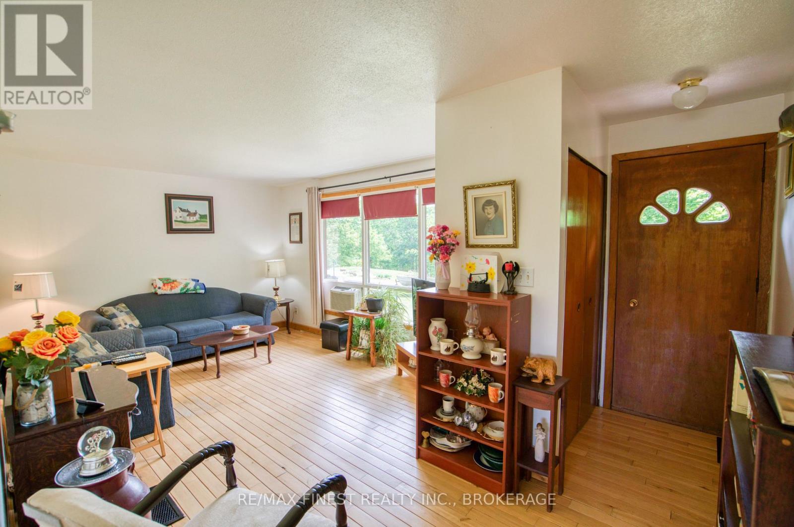 1015a Legion Road Property Photo 4