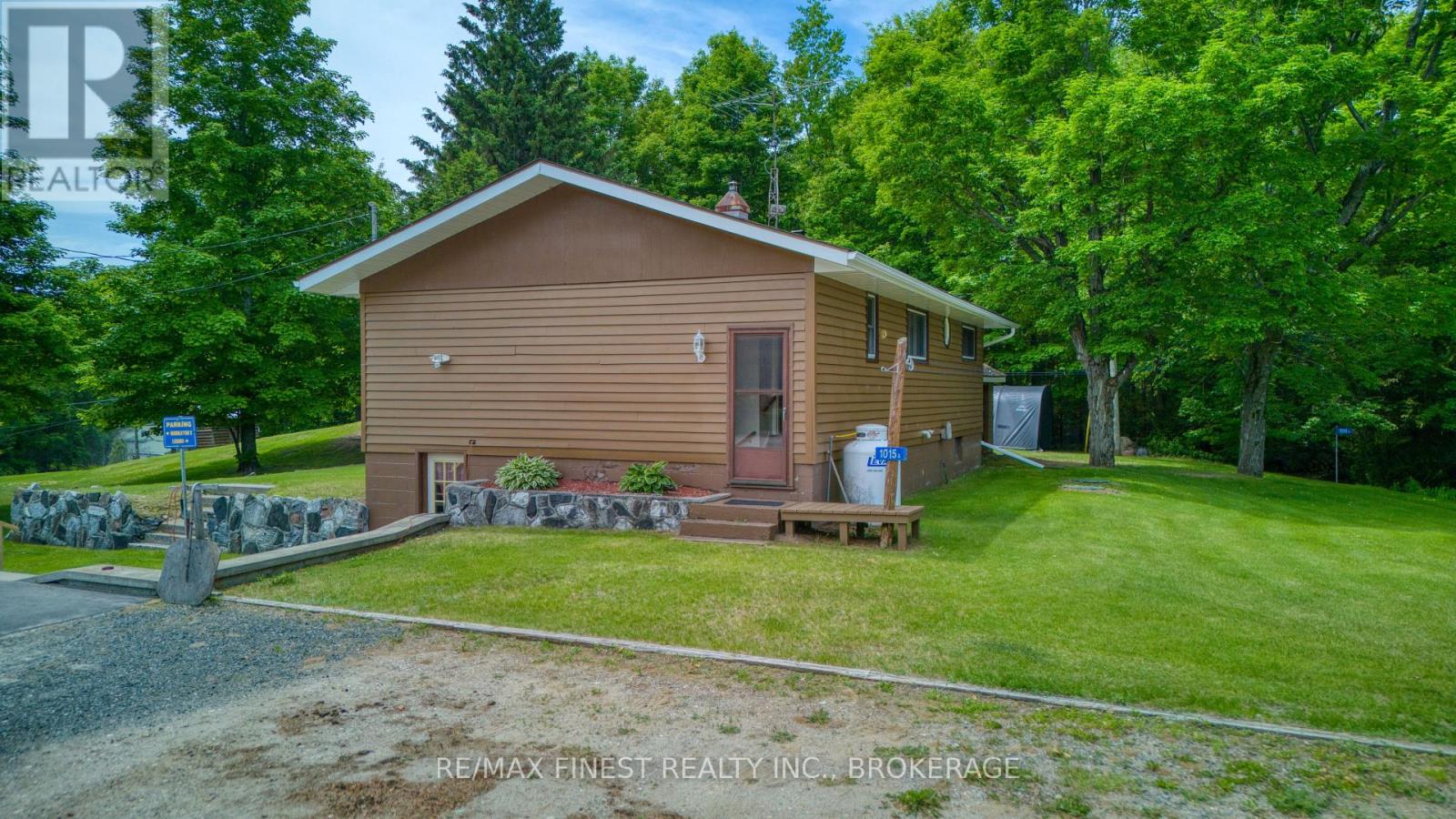 1015a Legion Road Property Photo 27