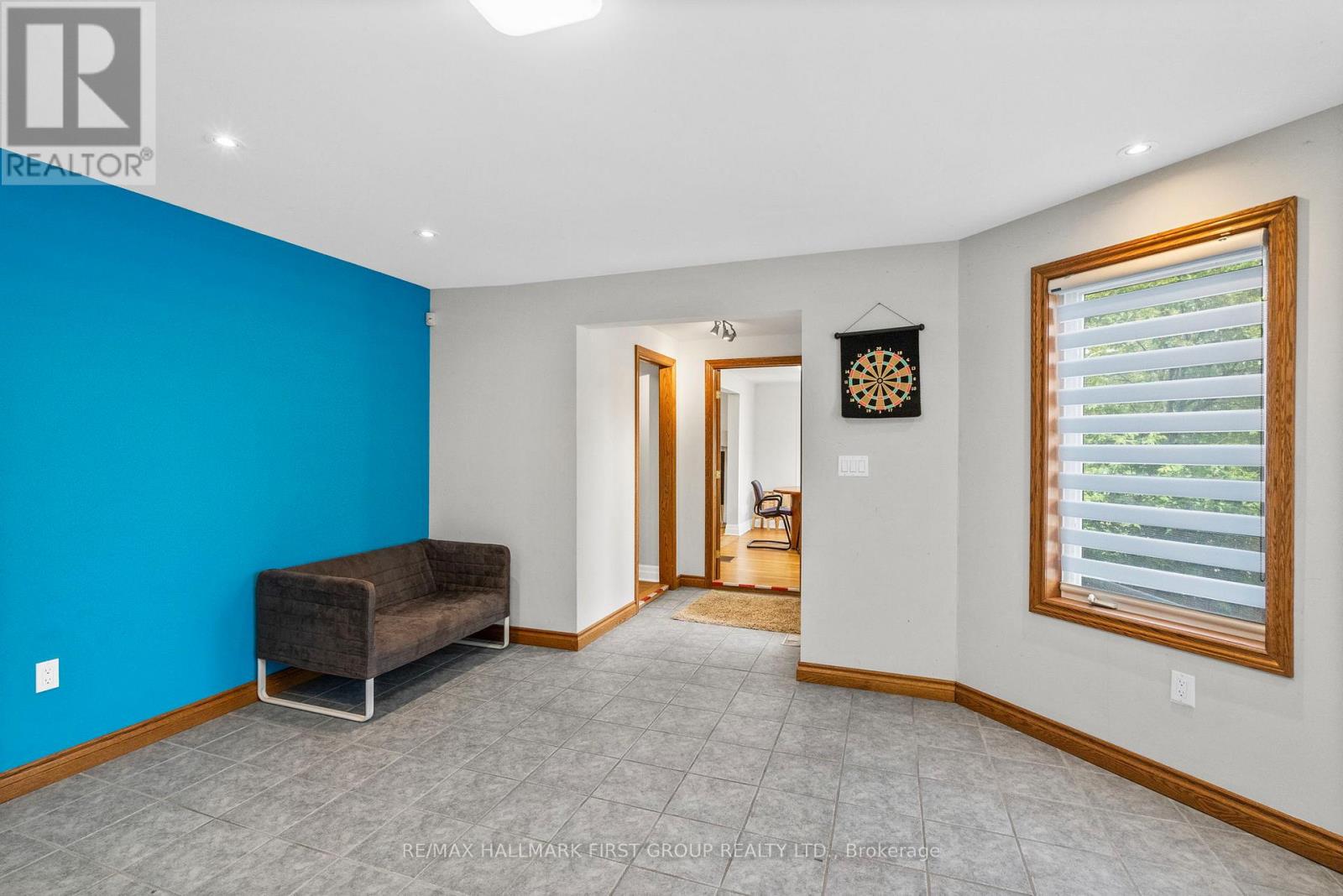 177 Niagara Boulevard Property Photo 10