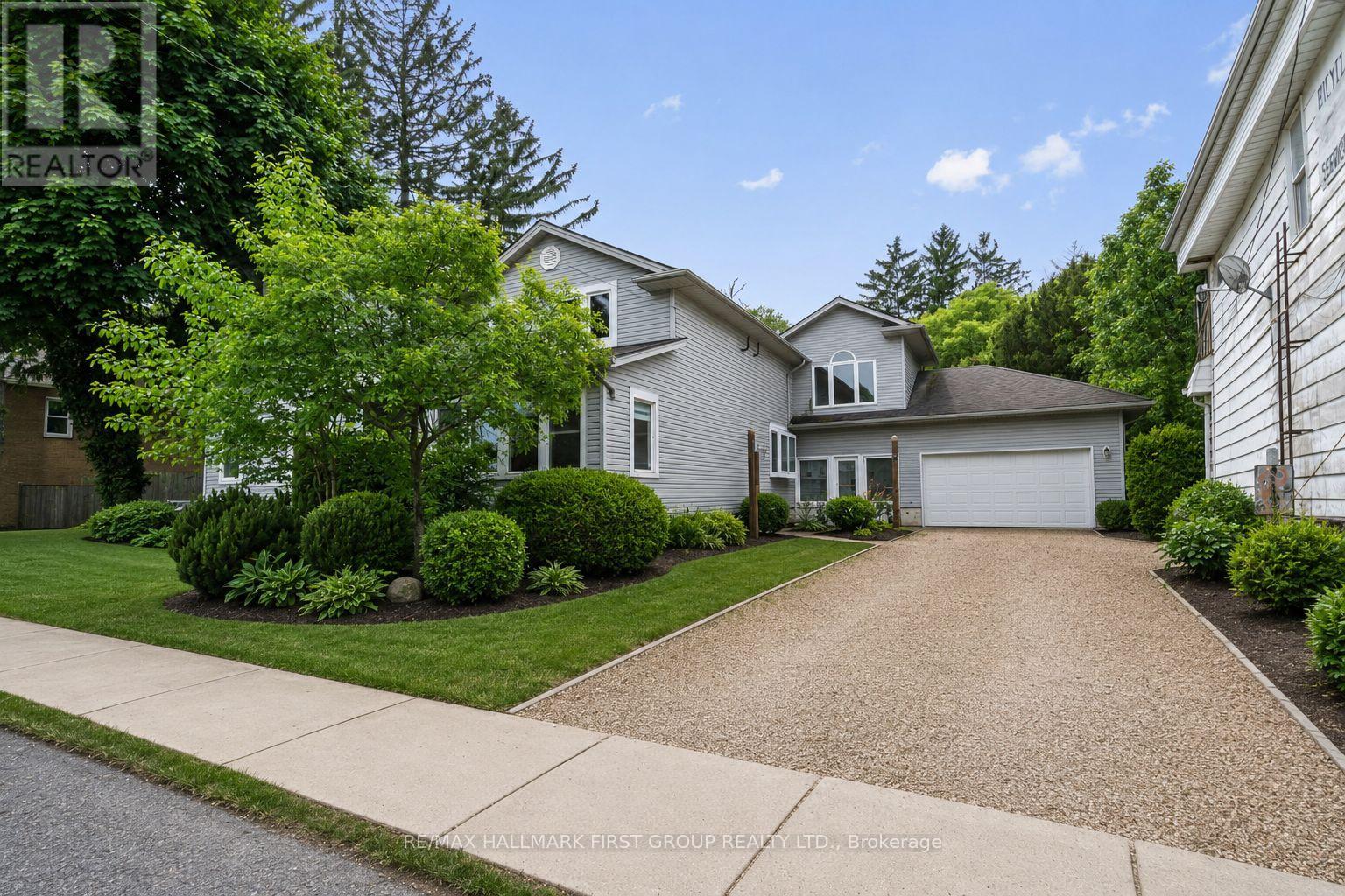 177 NIAGARA BOULEVARD Property Photo 1