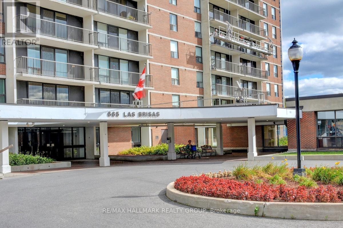 1007 - 665 Bathgate Drive Property Photo 3