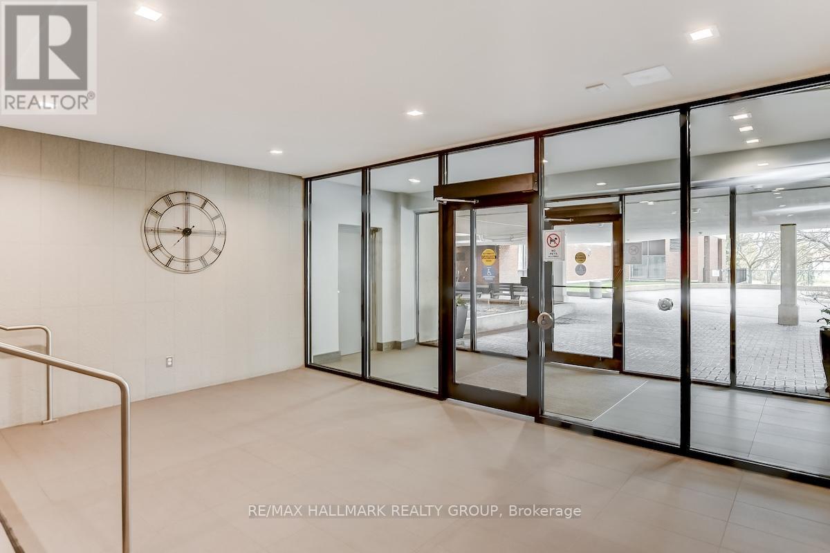 1007 - 665 Bathgate Drive Property Photo 4