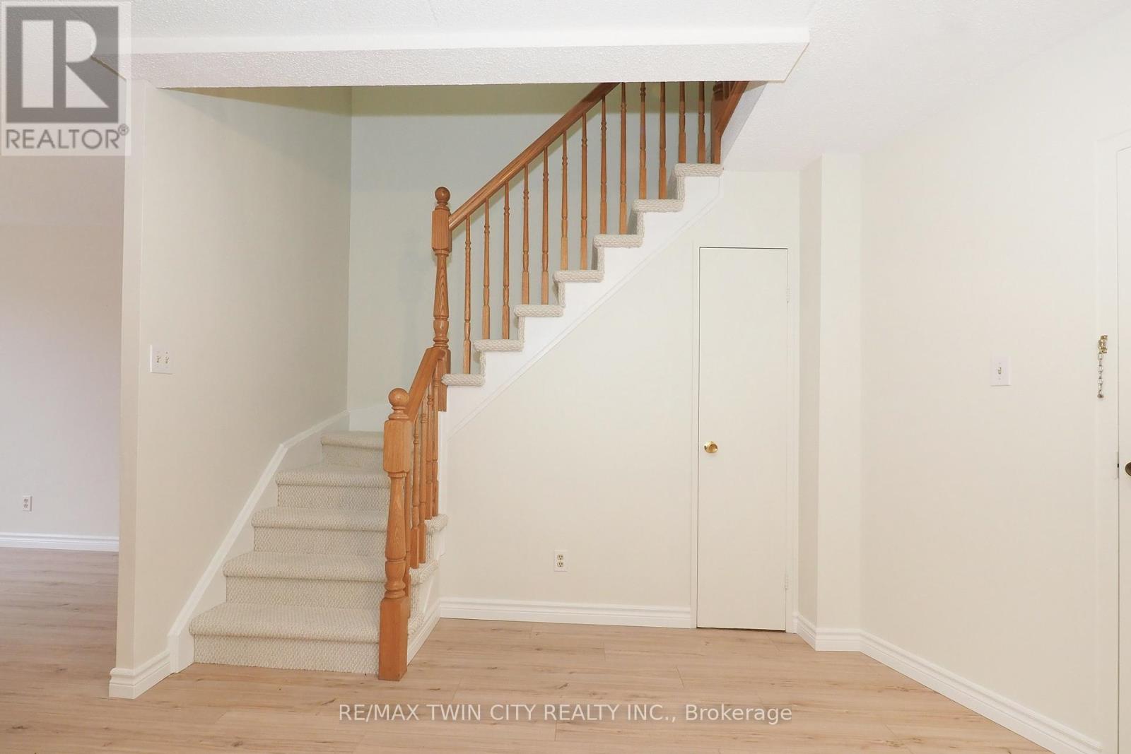 265 - 40 Tannery Street E Property Photo 7