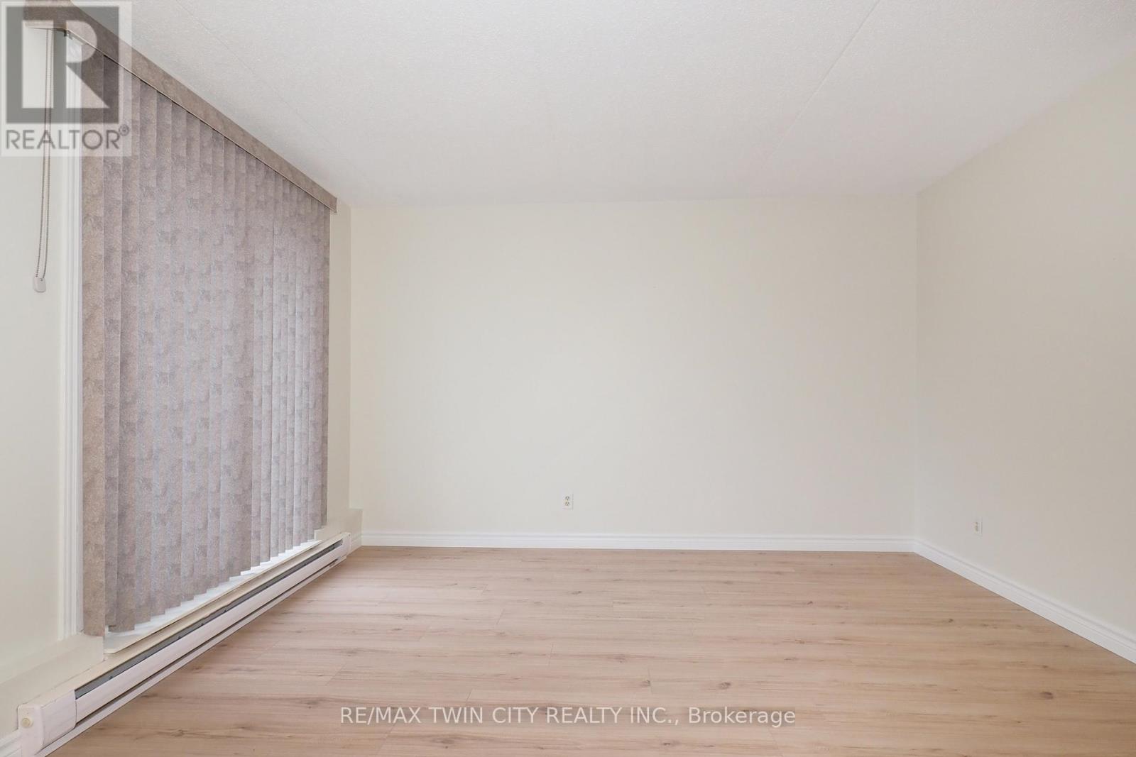 265 - 40 Tannery Street E Property Photo 9