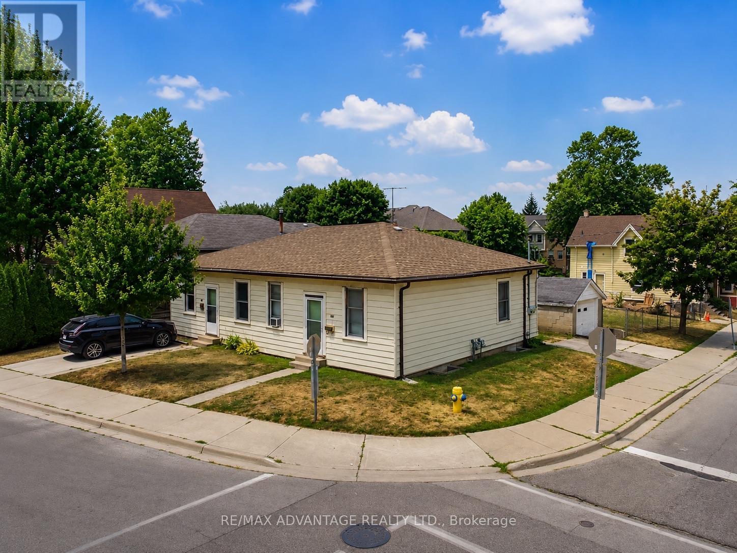 162-164 Mill Street Property Photo 4
