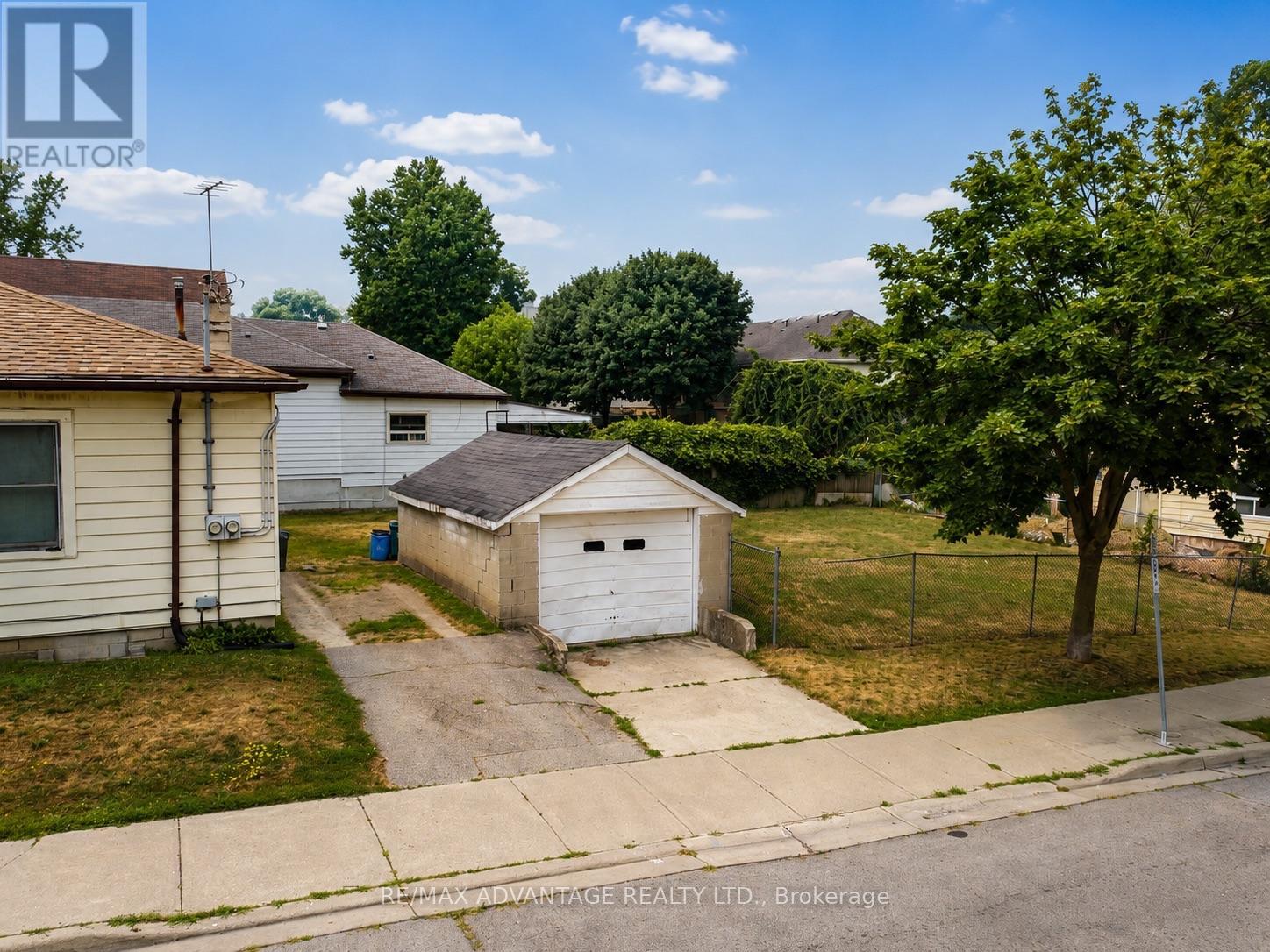 162-164 Mill Street Property Photo 8