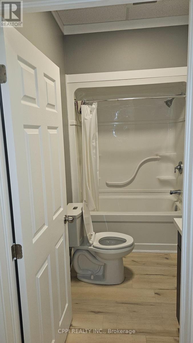 204 - 255 Emerick Avenue Property Photo 4