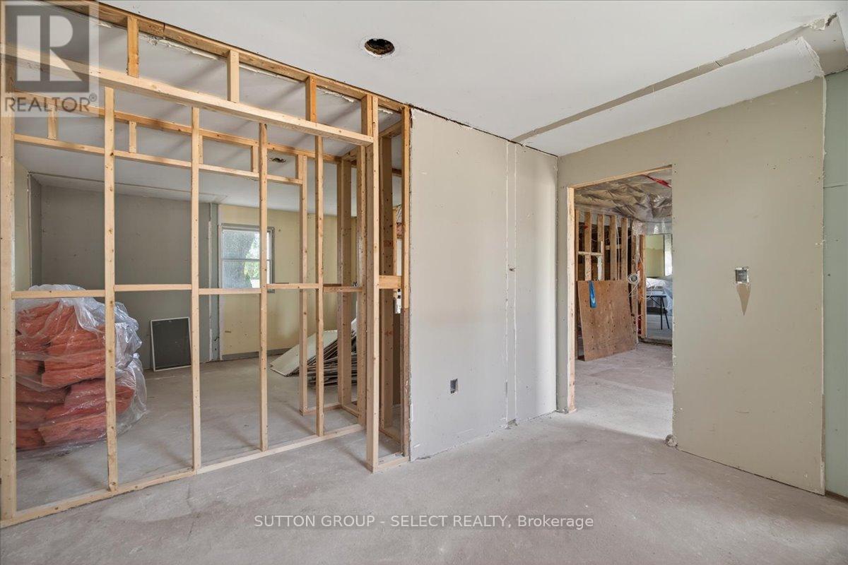 8833 Confederation Line Property Photo 16