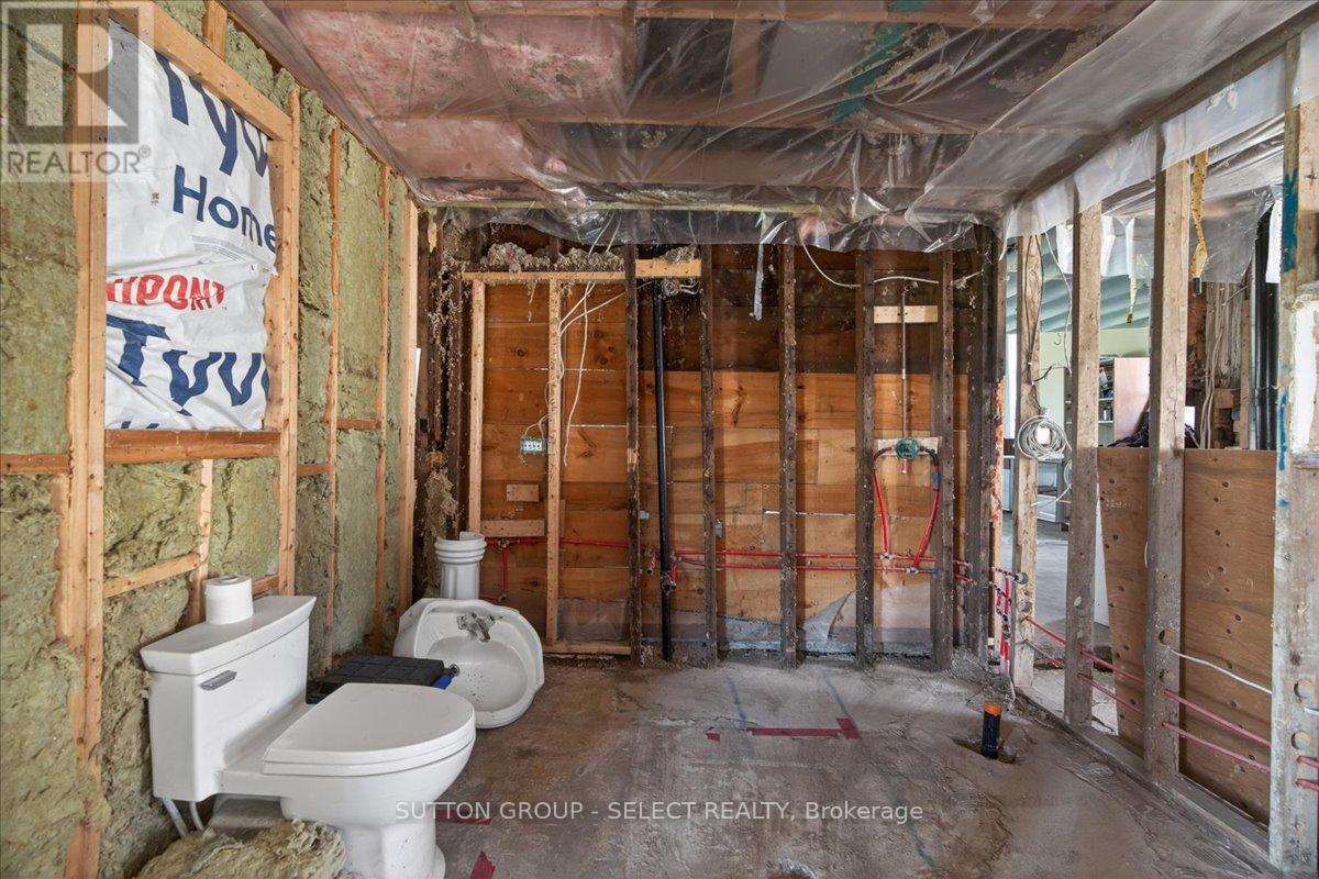 8833 Confederation Line Property Photo 18