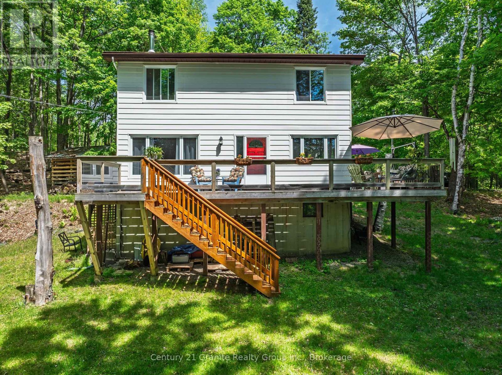 267 Riverside Drive Property Photo 10