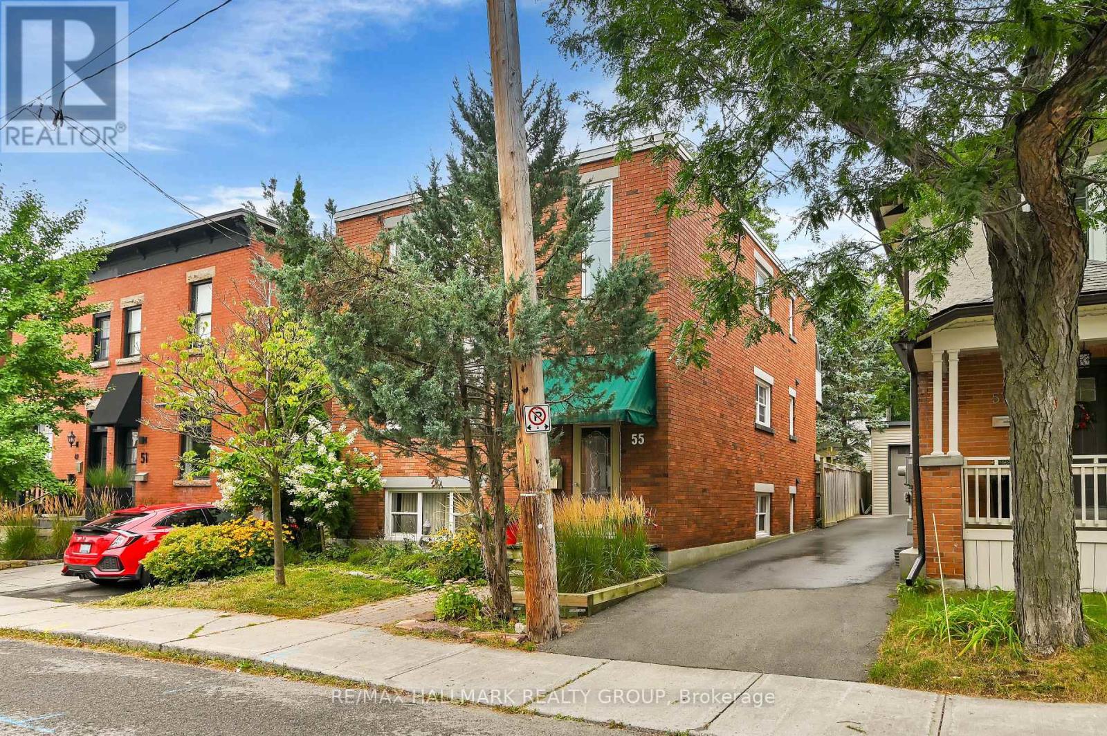 2 - 55 Ivy Crescent Property Photo 2
