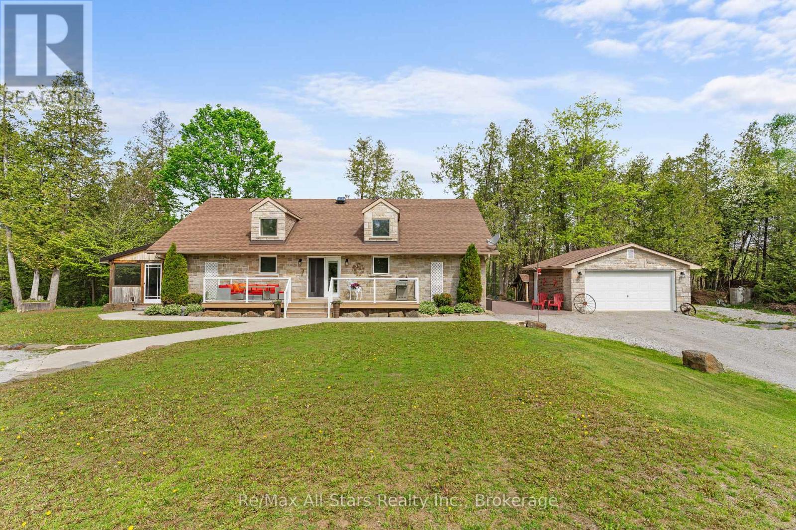 728 Galway Road Property Photo 2