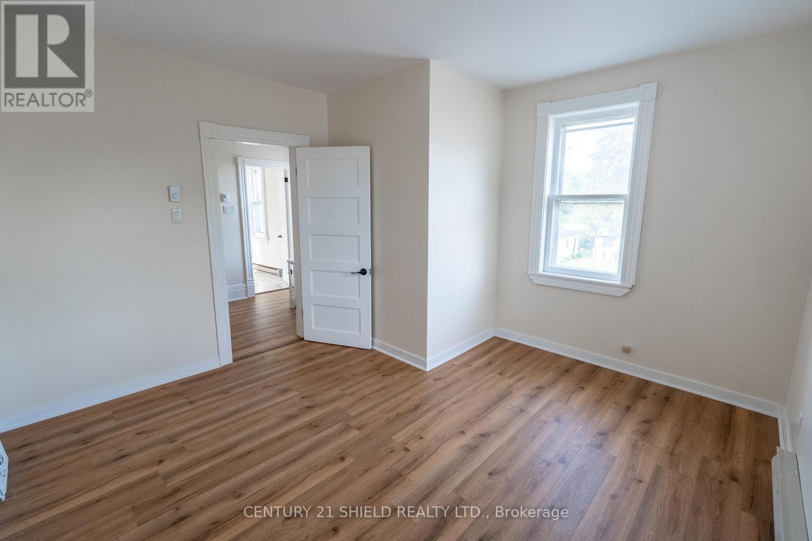 18491 Hughie Munro Street Property Photo 18