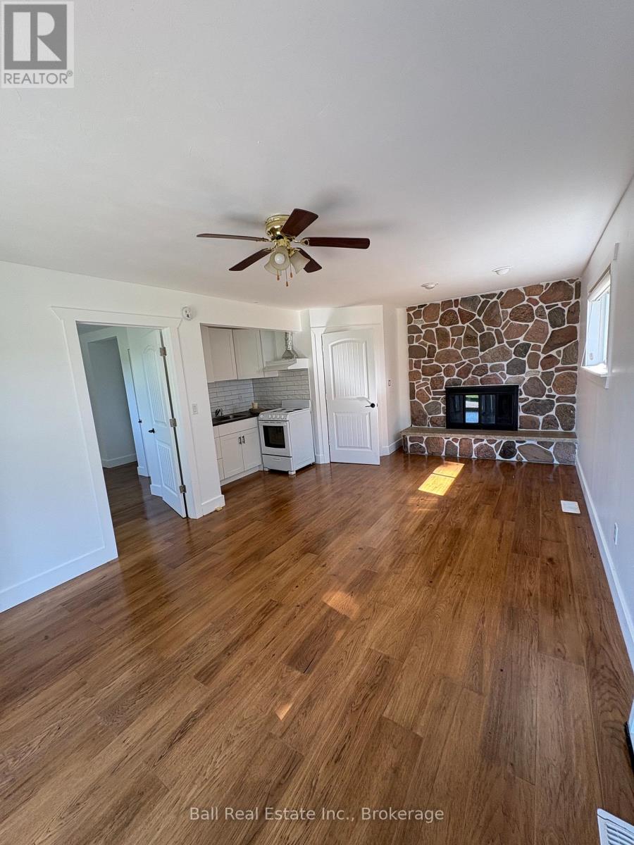 2547 Borland Line N Property Photo 5