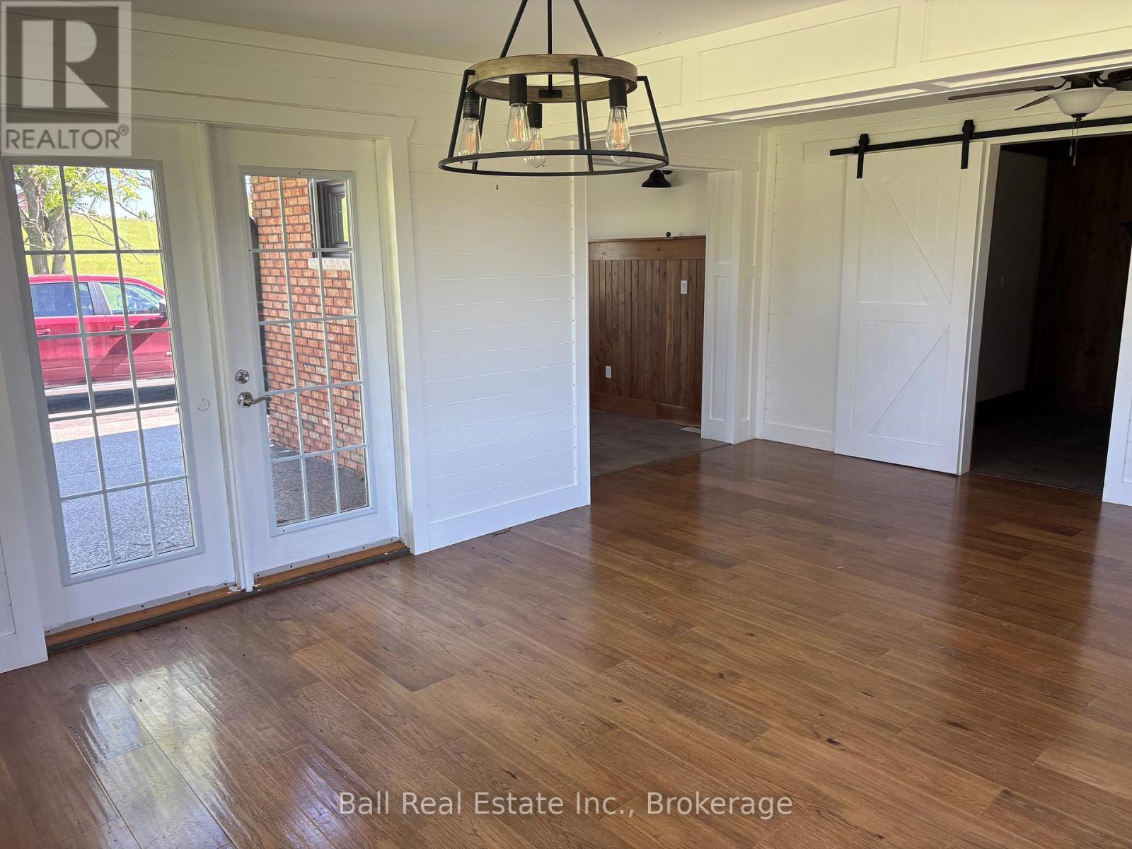 2547 Borland Line N Property Photo 9