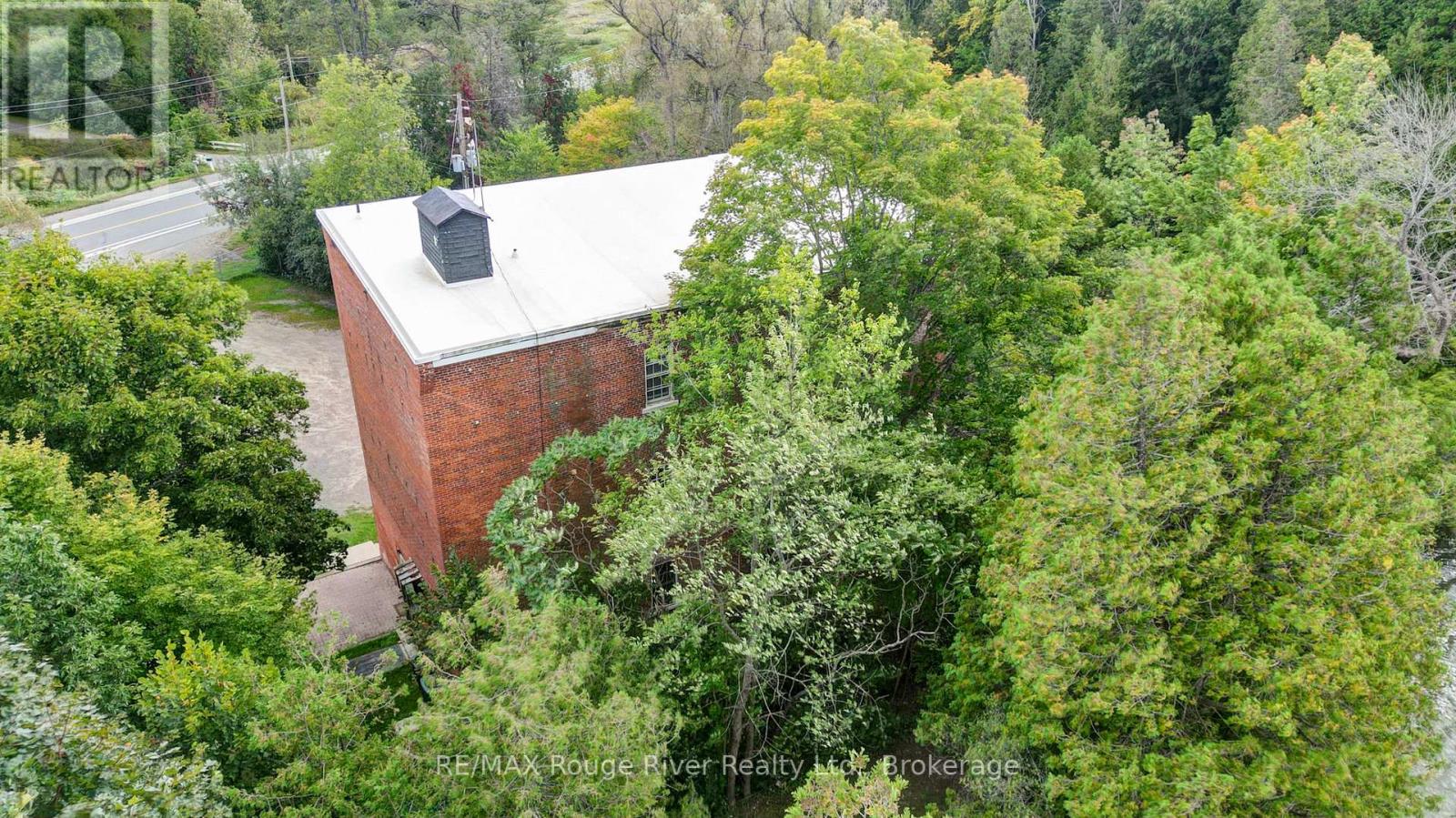1st Floor - 4476 County Road 10 Road Property Photo 13