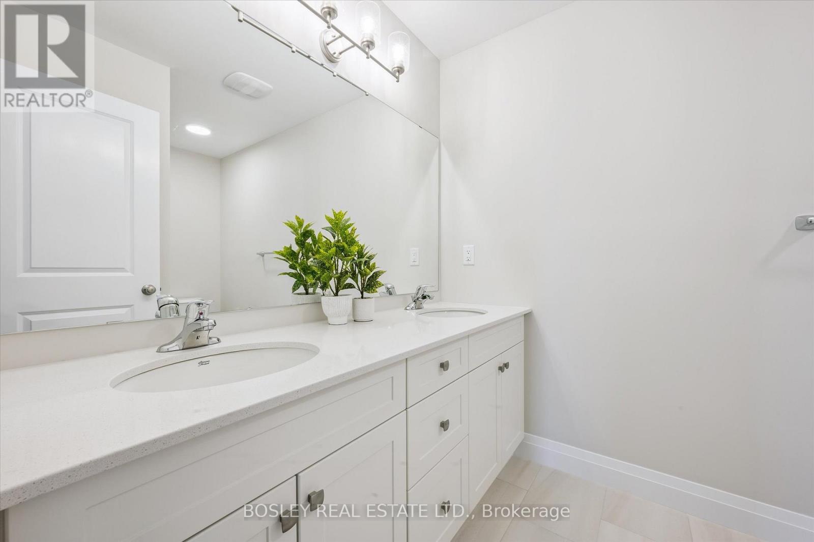 125 Catherine Street Property Photo 20