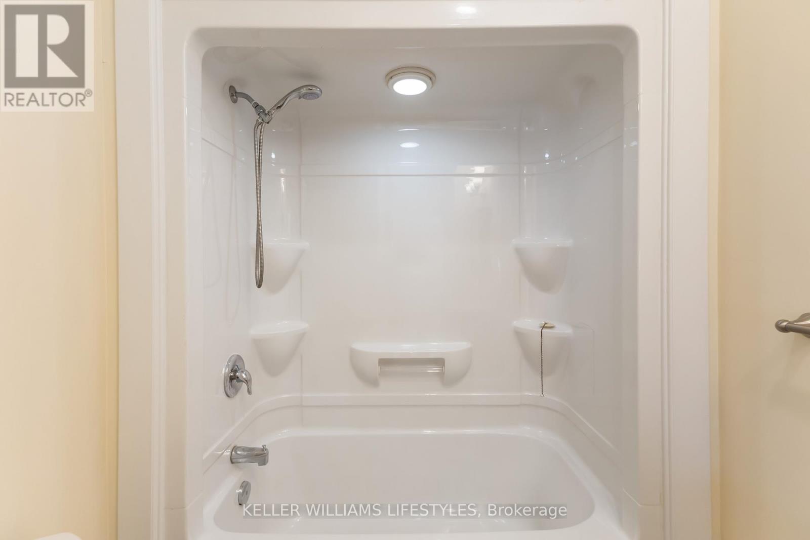 79 Beaconsfield Avenue Property Photo 18