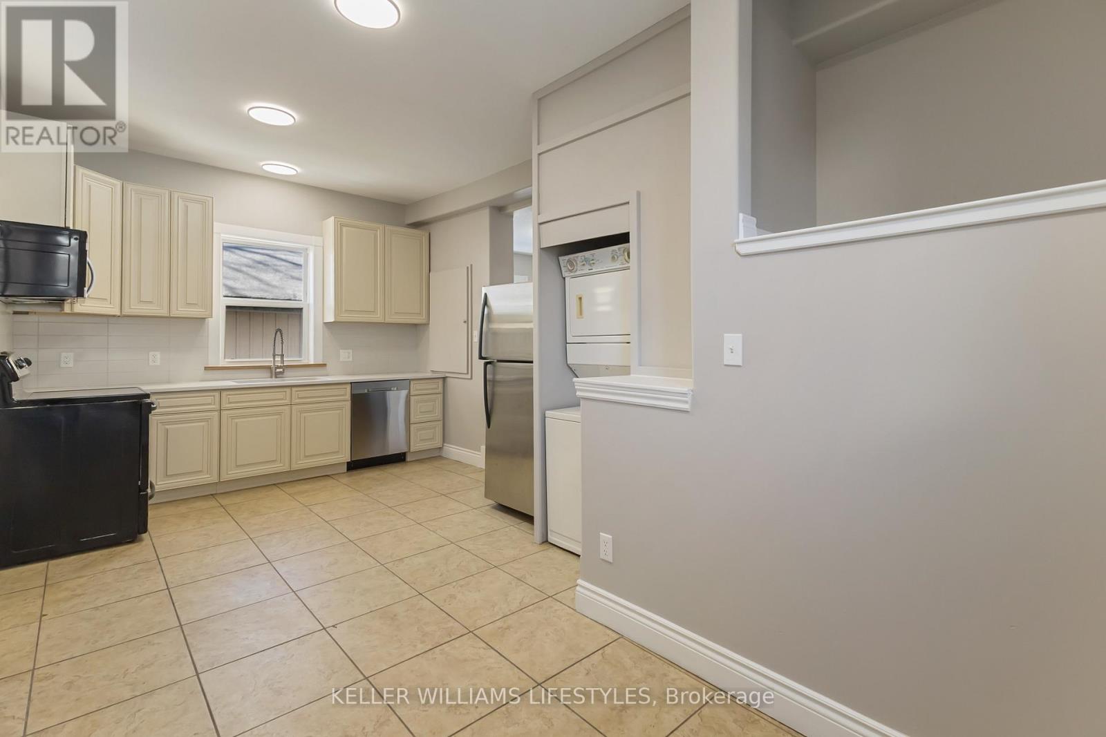79 Beaconsfield Avenue Property Photo 32