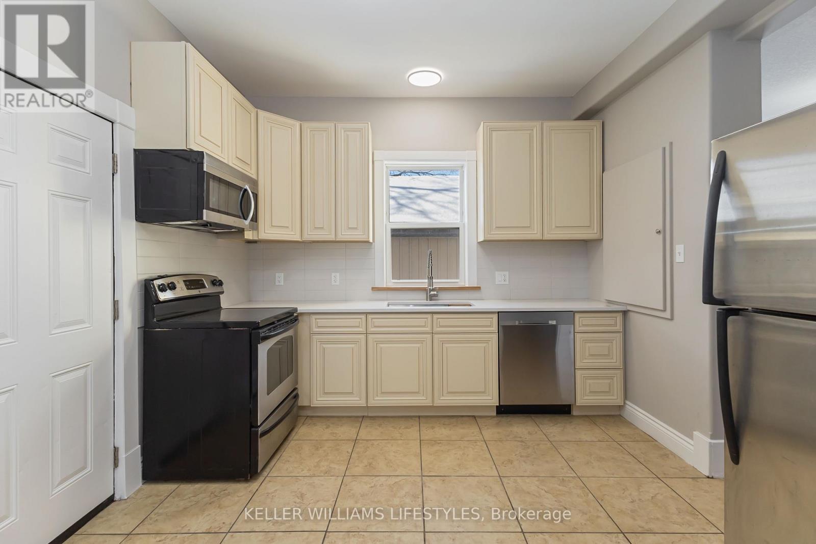 79 Beaconsfield Avenue Property Photo 33