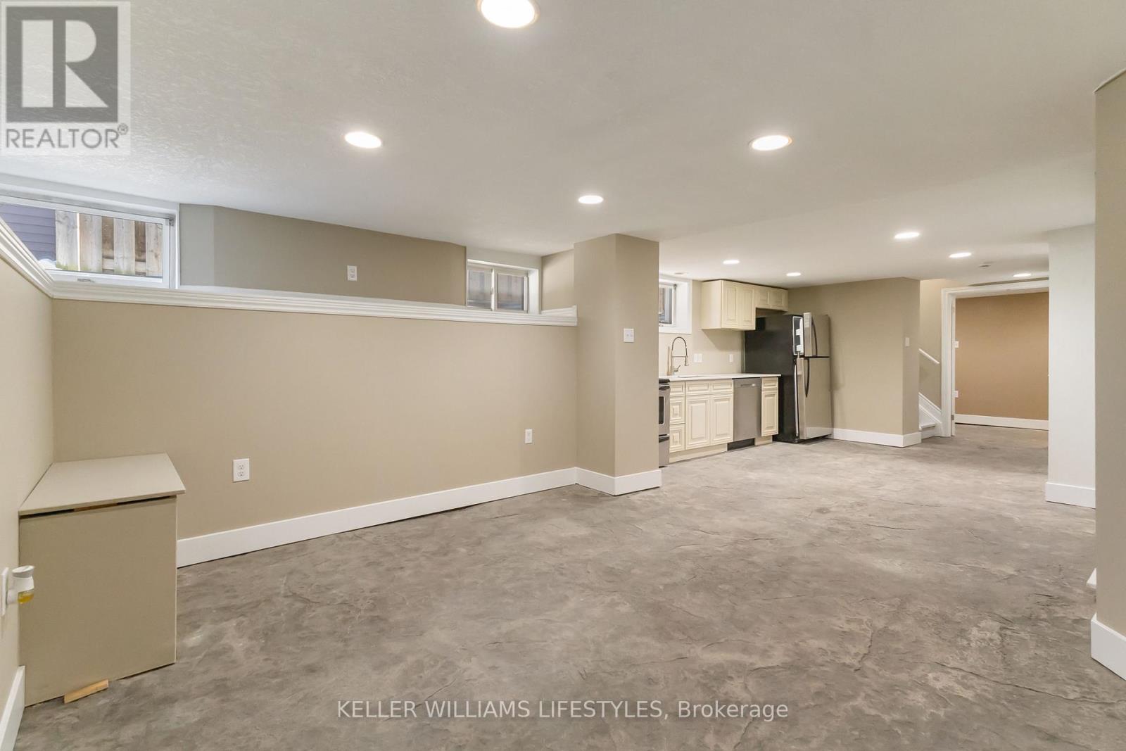 79 Beaconsfield Avenue Property Photo 40