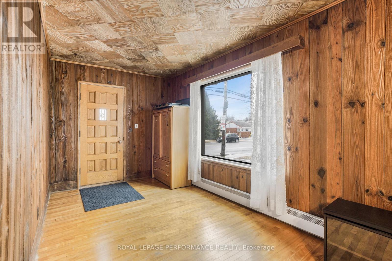 72 Longueuil Street Property Photo 12