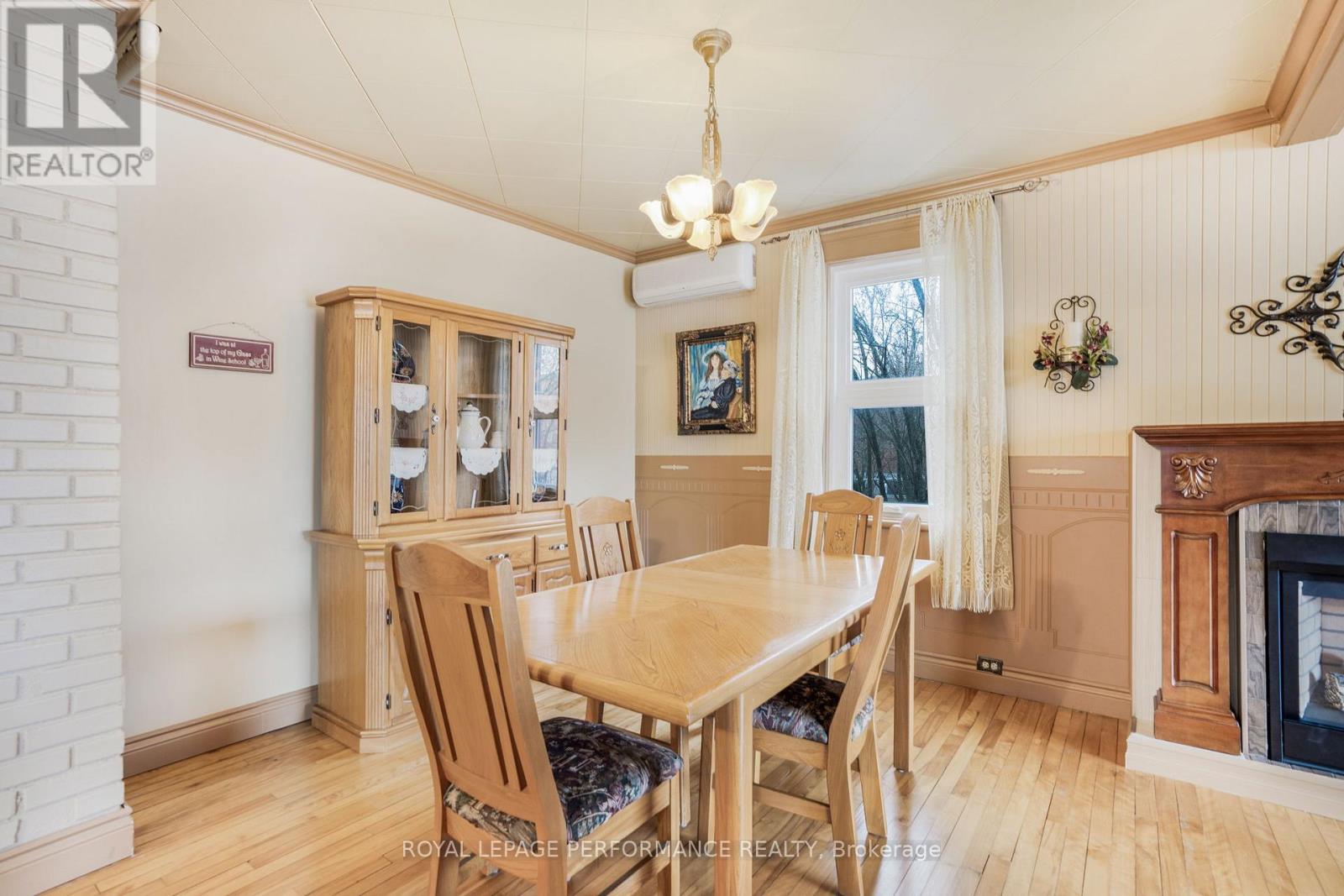 72 Longueuil Street Property Photo 17