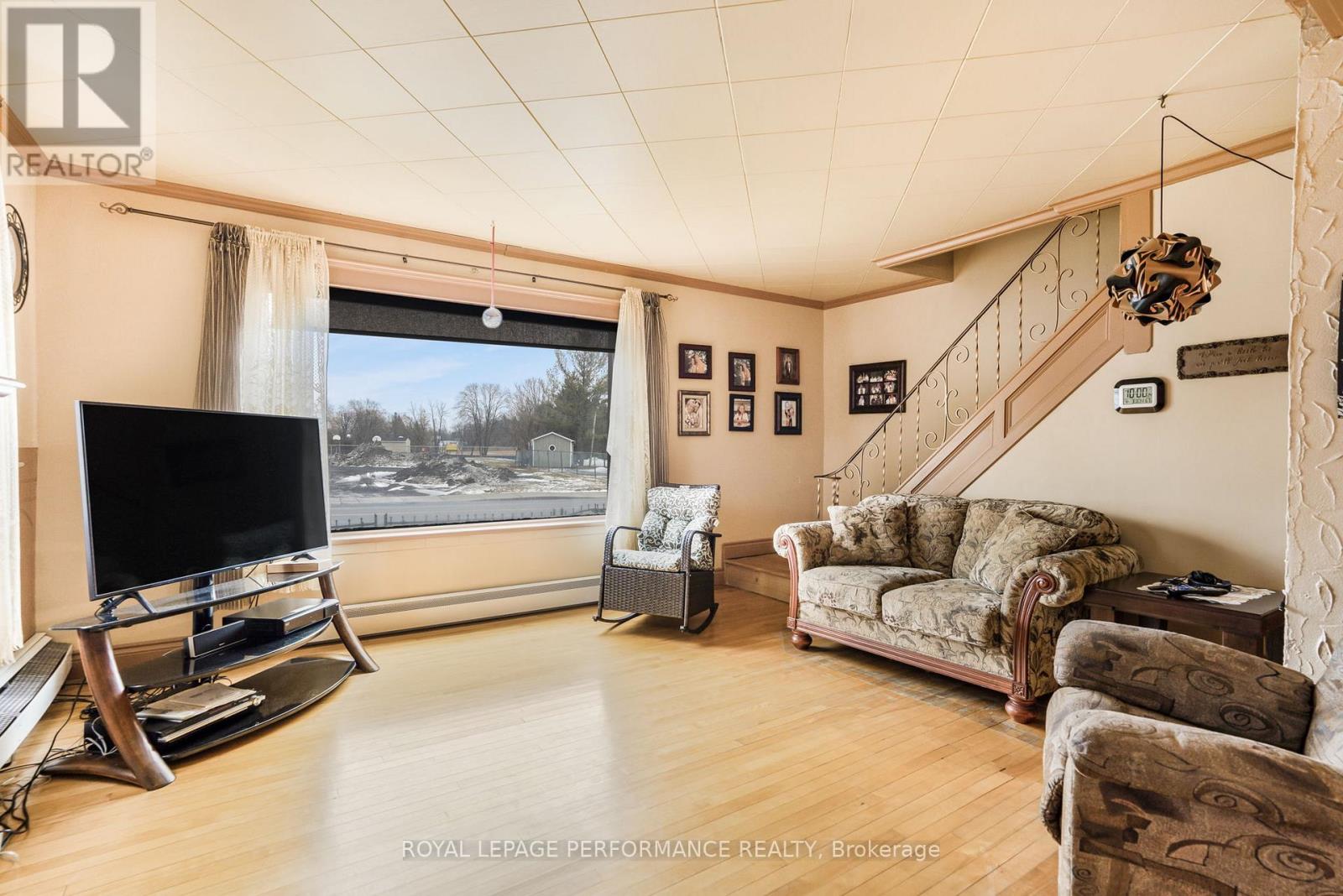 72 Longueuil Street Property Photo 20