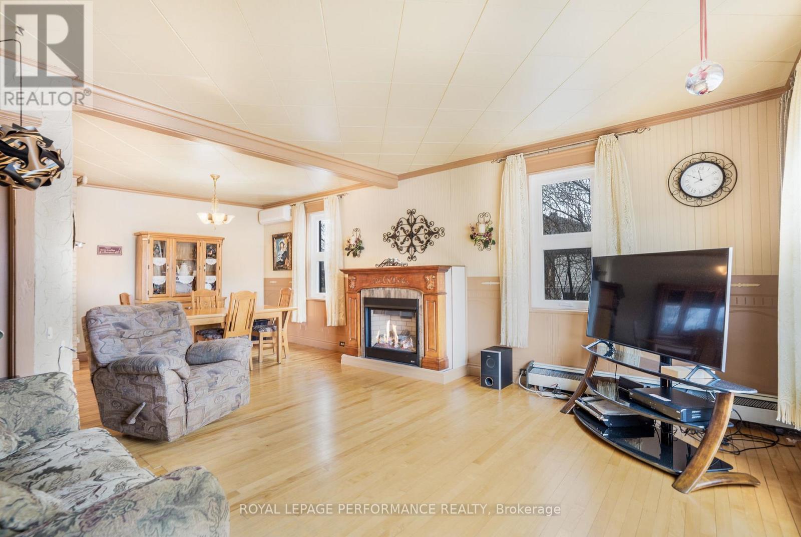 72 Longueuil Street Property Photo 21