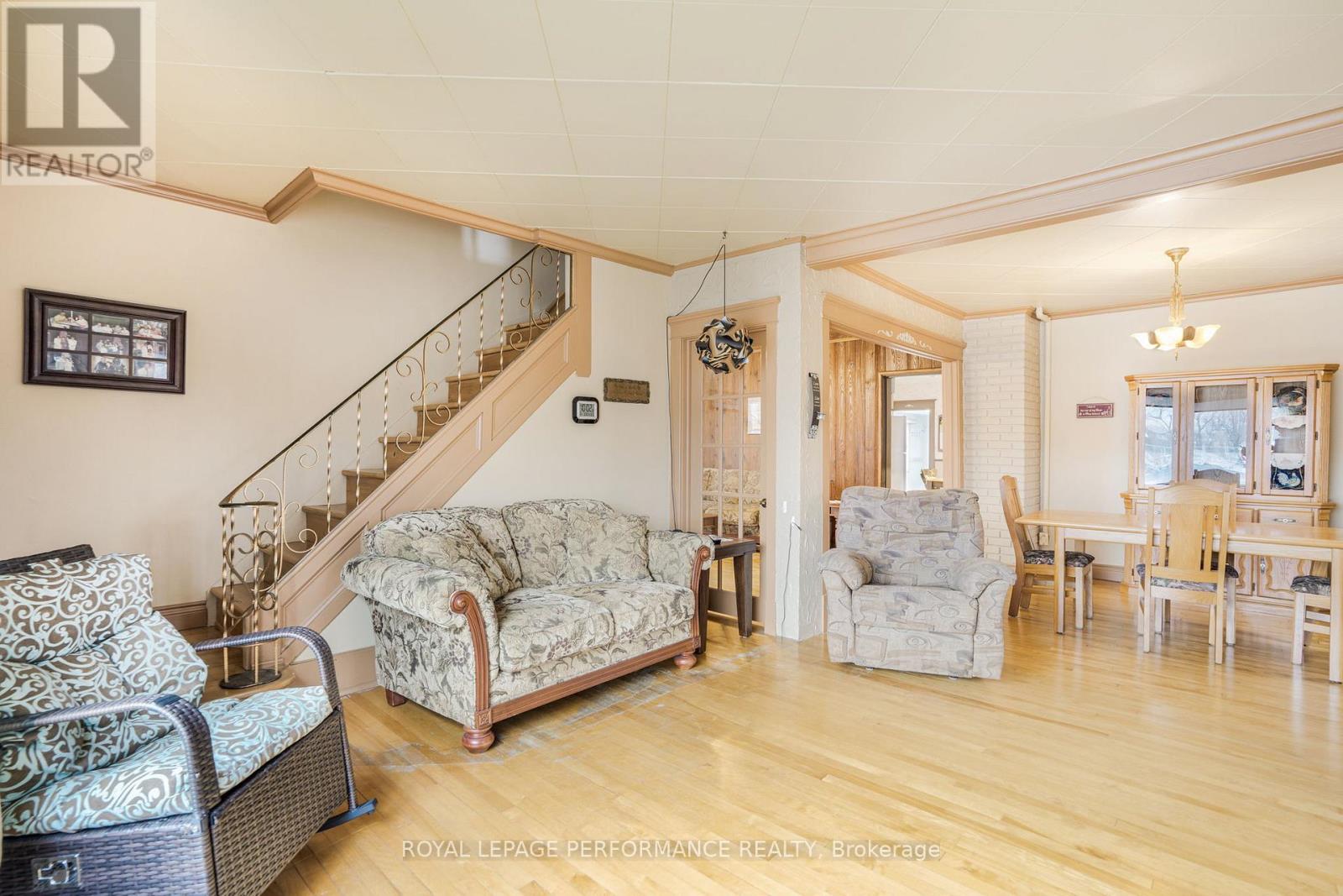 72 Longueuil Street Property Photo 22