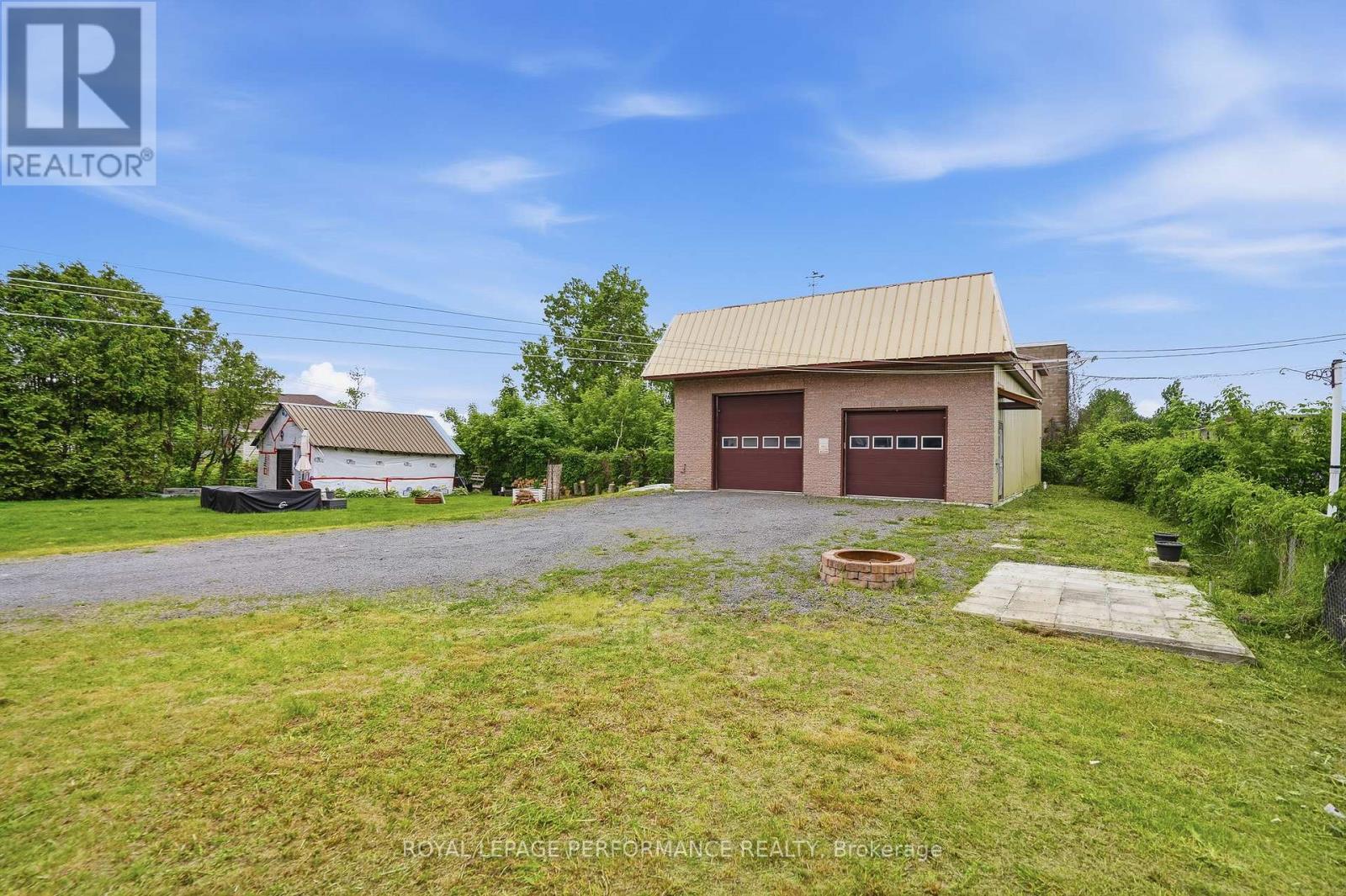 72 Longueuil Street Property Photo 32