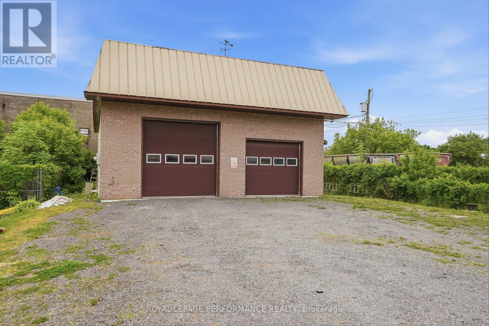 72 Longueuil Street Property Photo 33