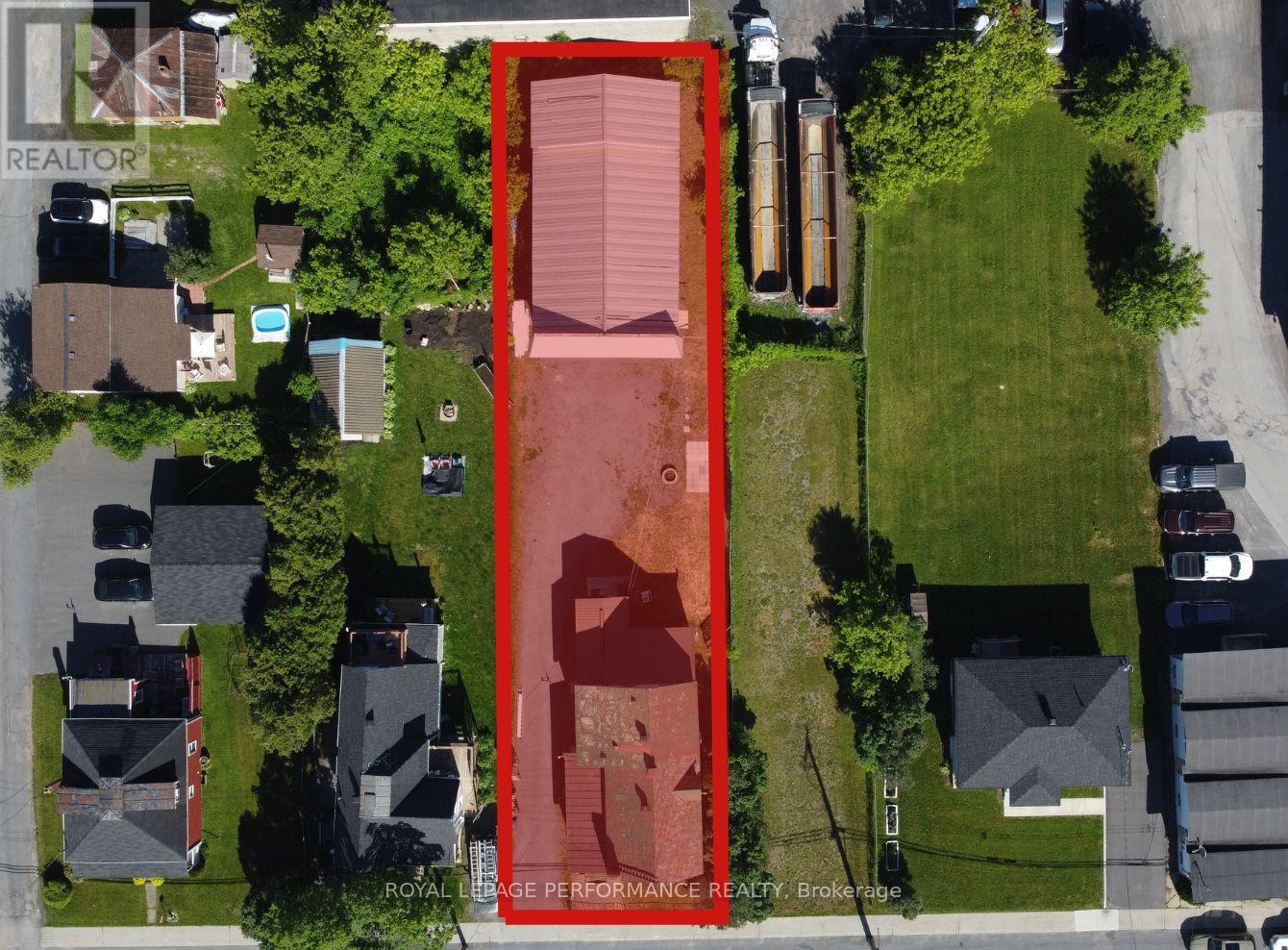 72 Longueuil Street Property Photo 37