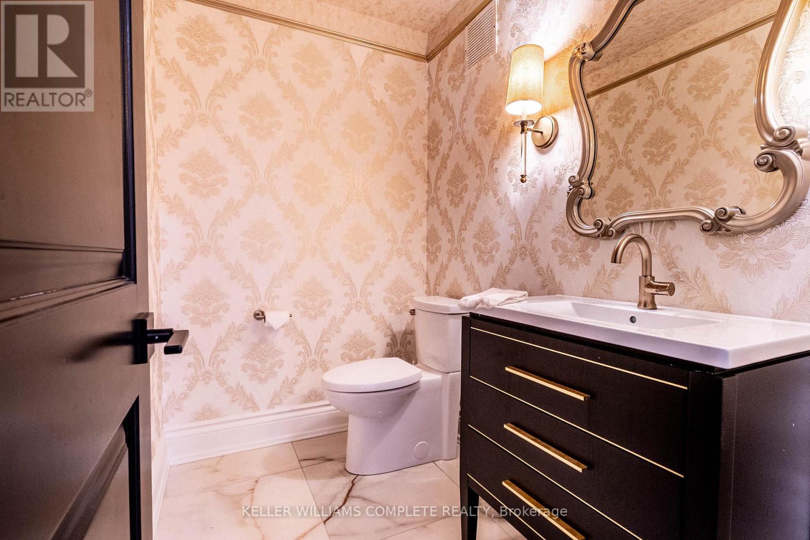 76 Adriatic Boulevard Property Photo 8