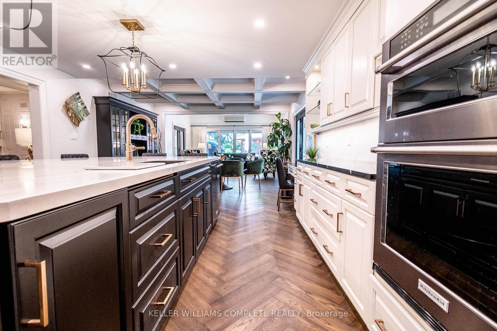 76 Adriatic Boulevard Property Photo 14