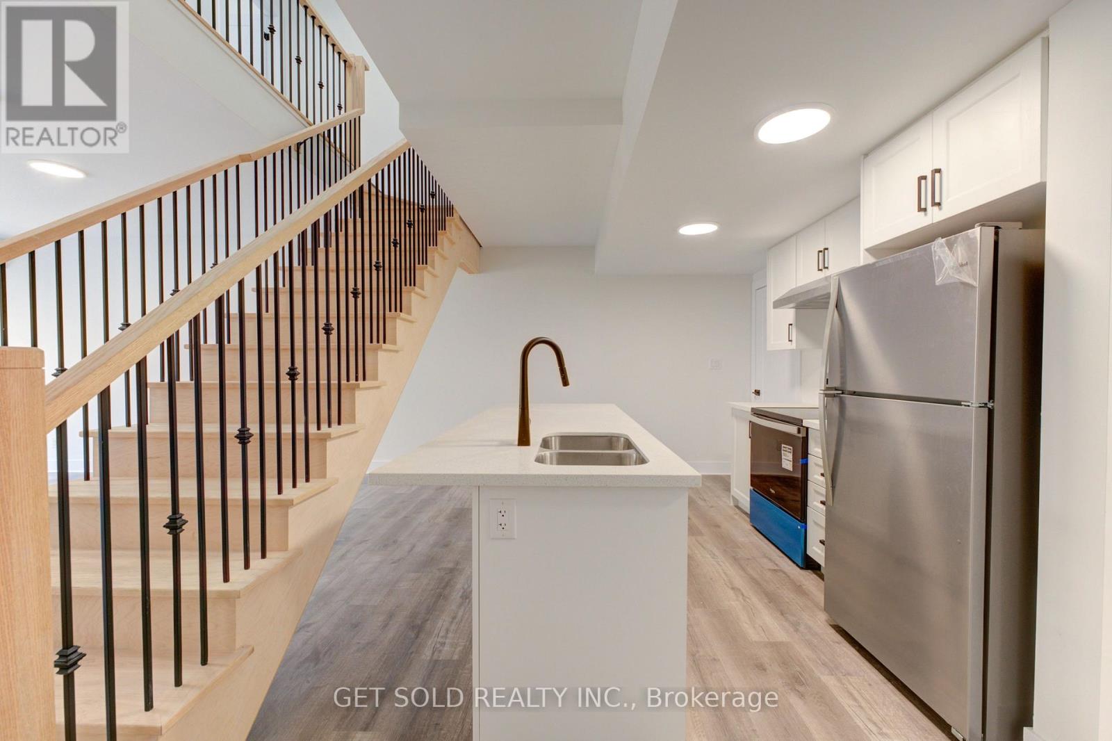 3 - 6701 Thorold Stone Road Property Photo 8