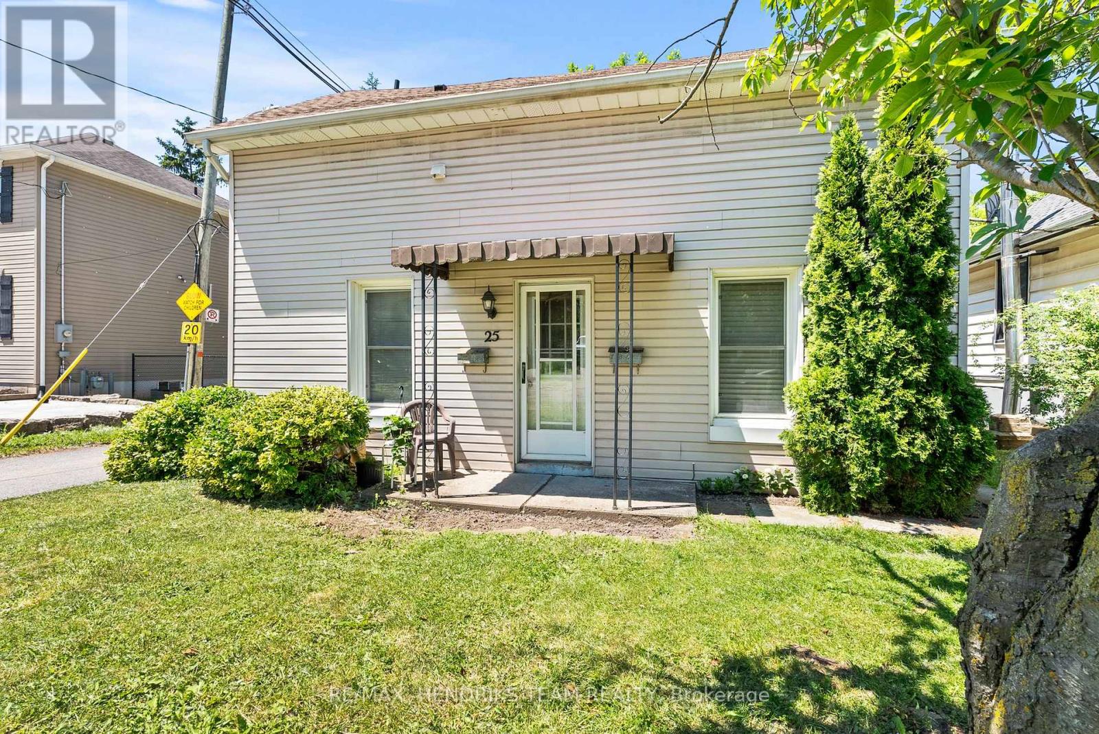 25 Bessey Street Property Photo 4