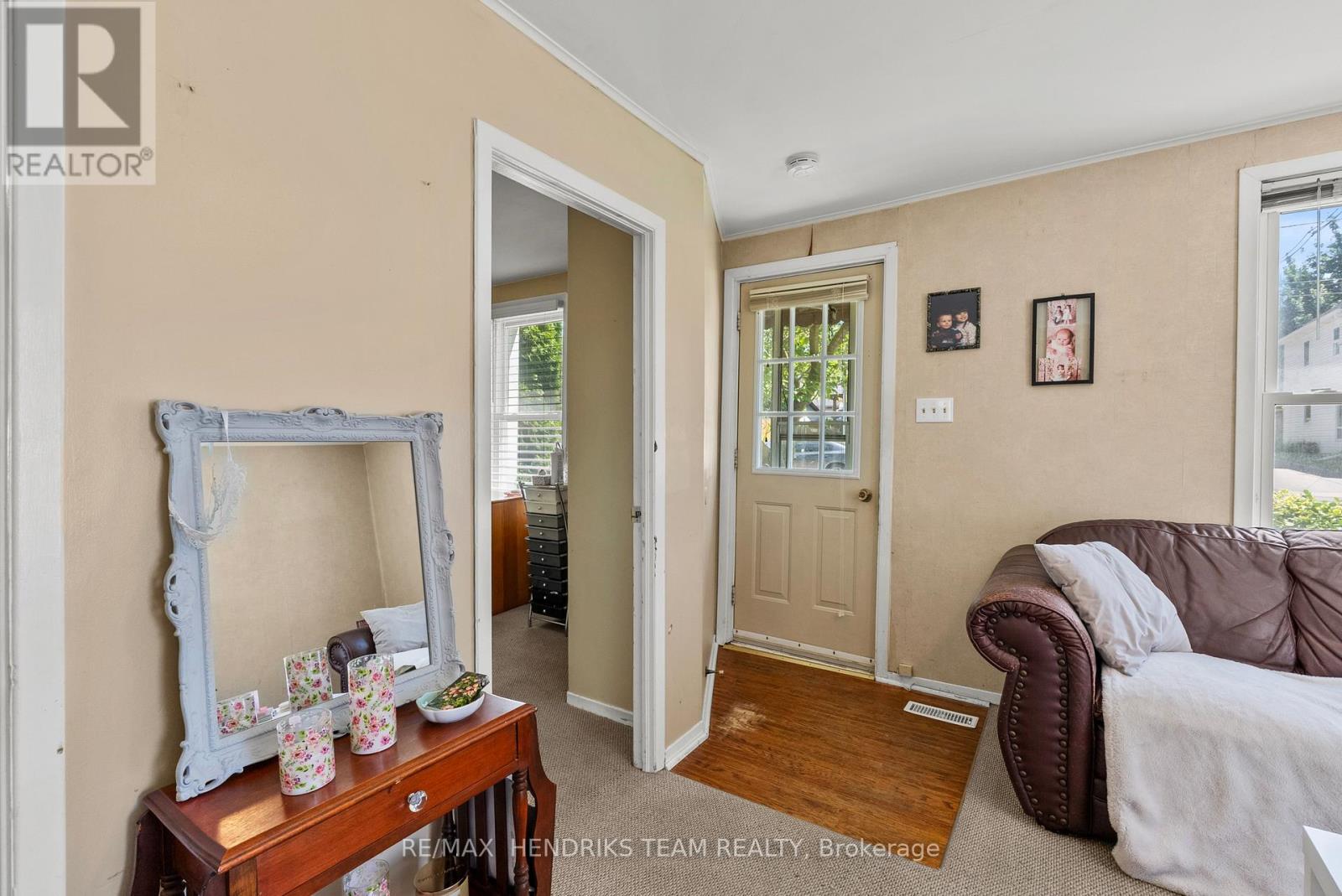 25 Bessey Street Property Photo 6