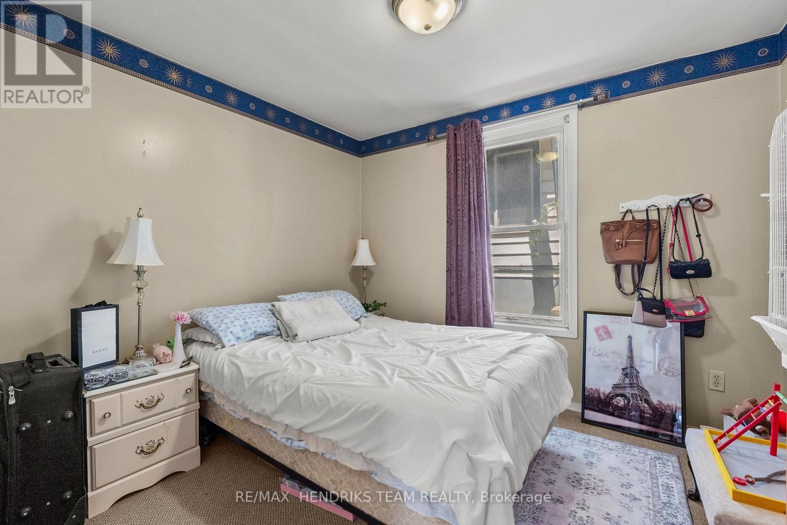 25 Bessey Street Property Photo 12