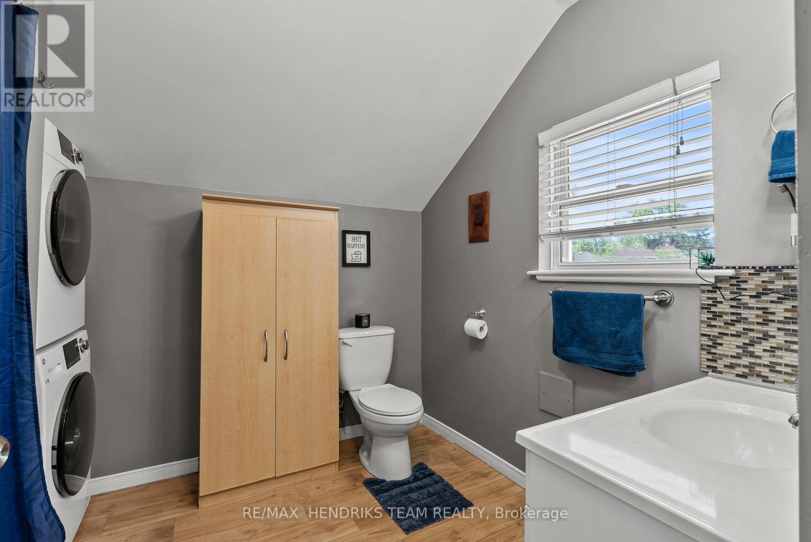 25 Bessey Street Property Photo 36