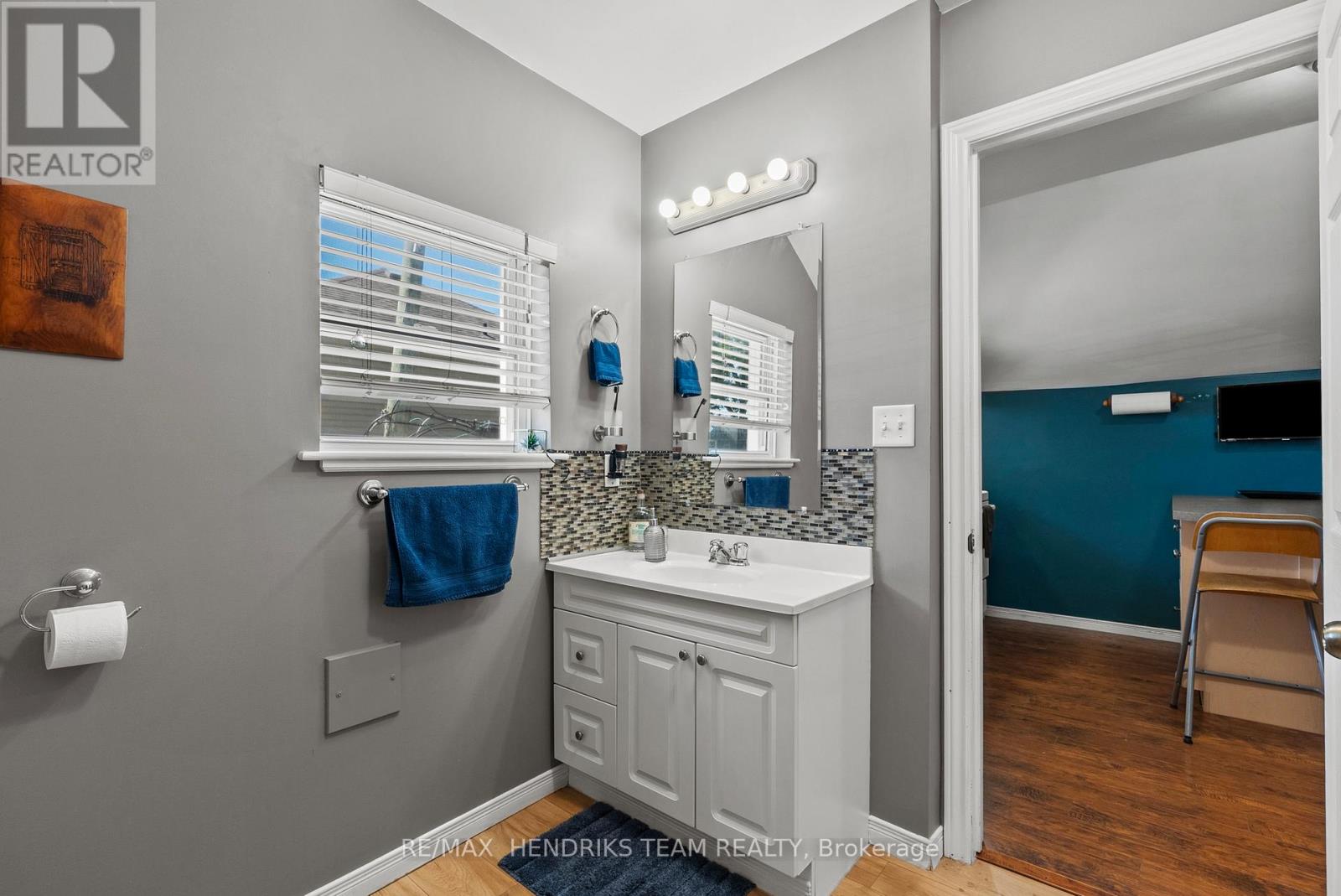 25 Bessey Street Property Photo 37