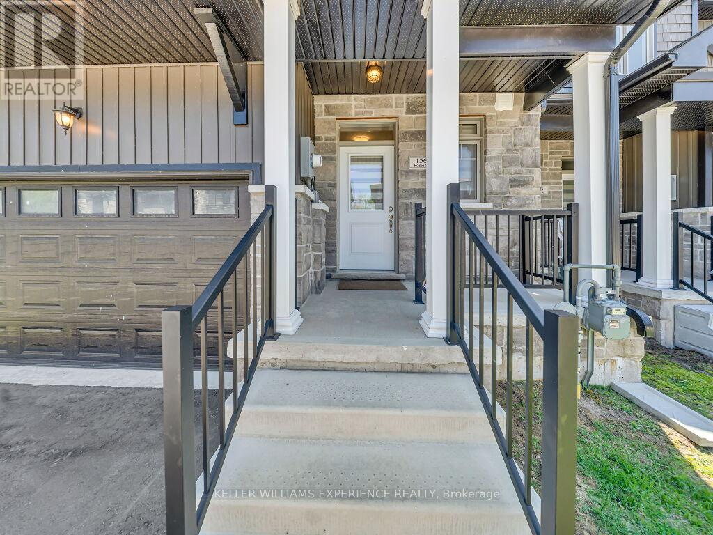 136 Rosie Street Property Photo 2
