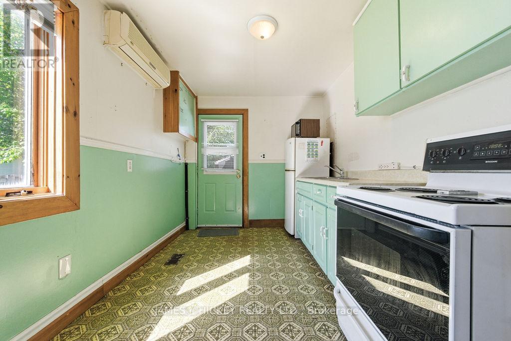 6 Hillcrest Avenue Property Photo 5