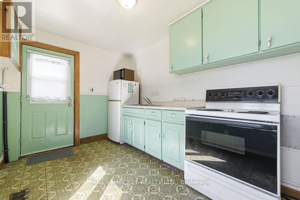 6 Hillcrest Avenue Property Photo 8