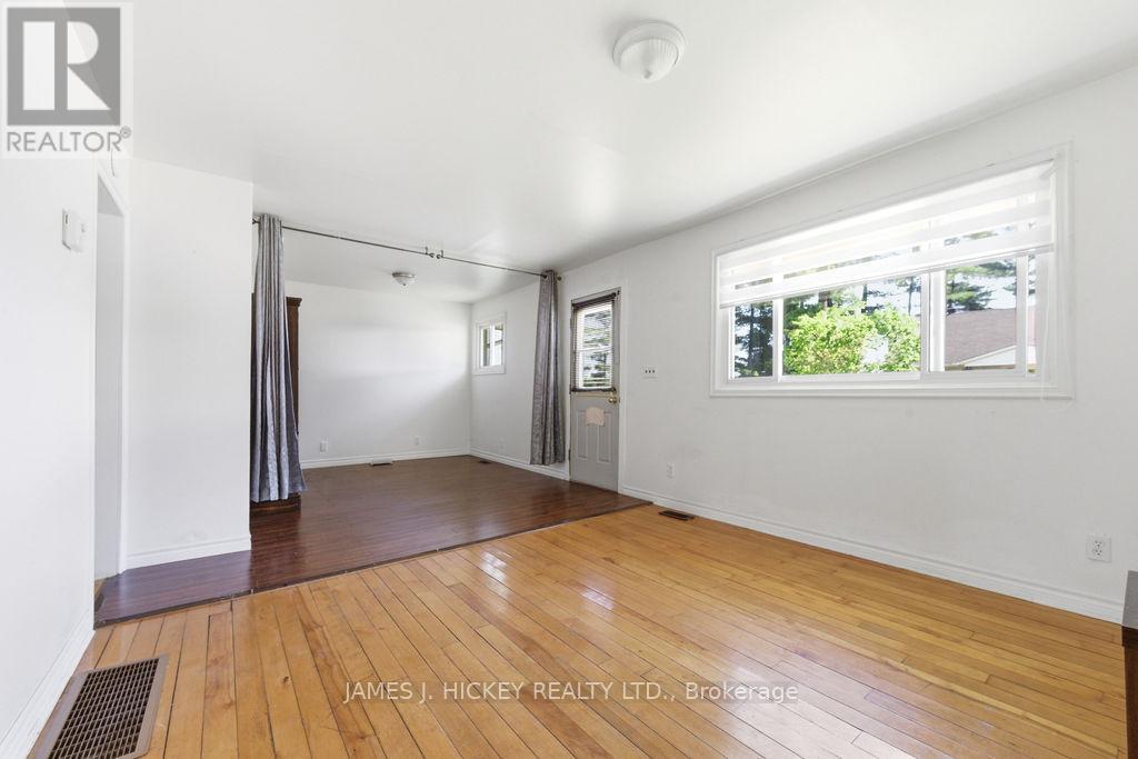 6 Hillcrest Avenue Property Photo 12