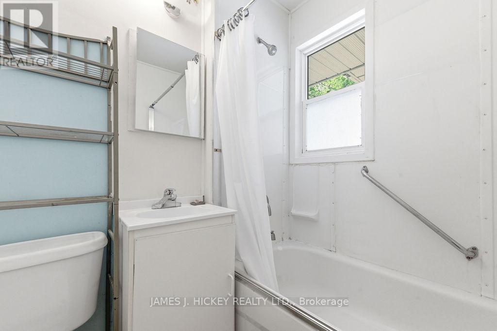 6 Hillcrest Avenue Property Photo 23