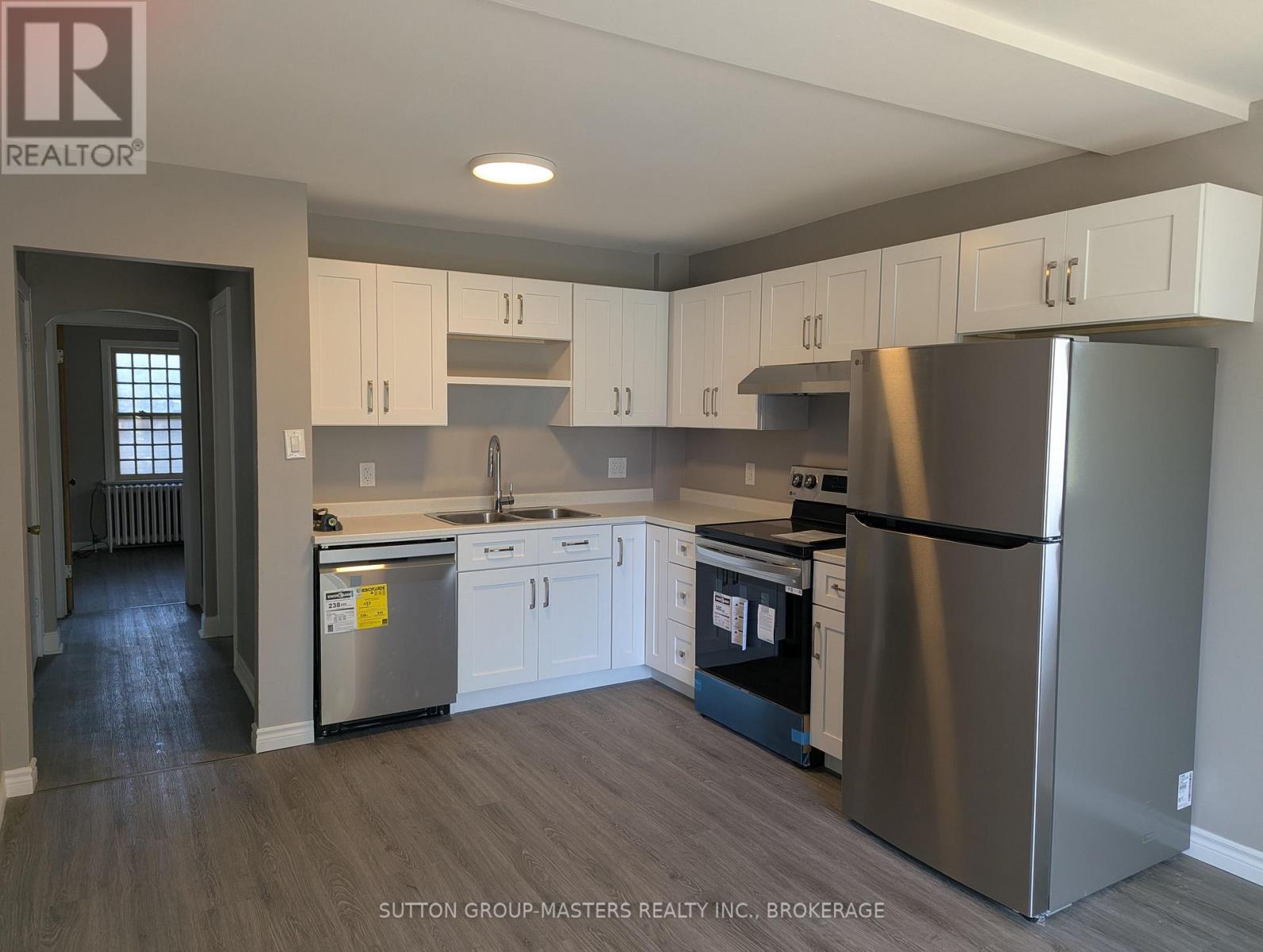 165 Helen Street Property Photo 2