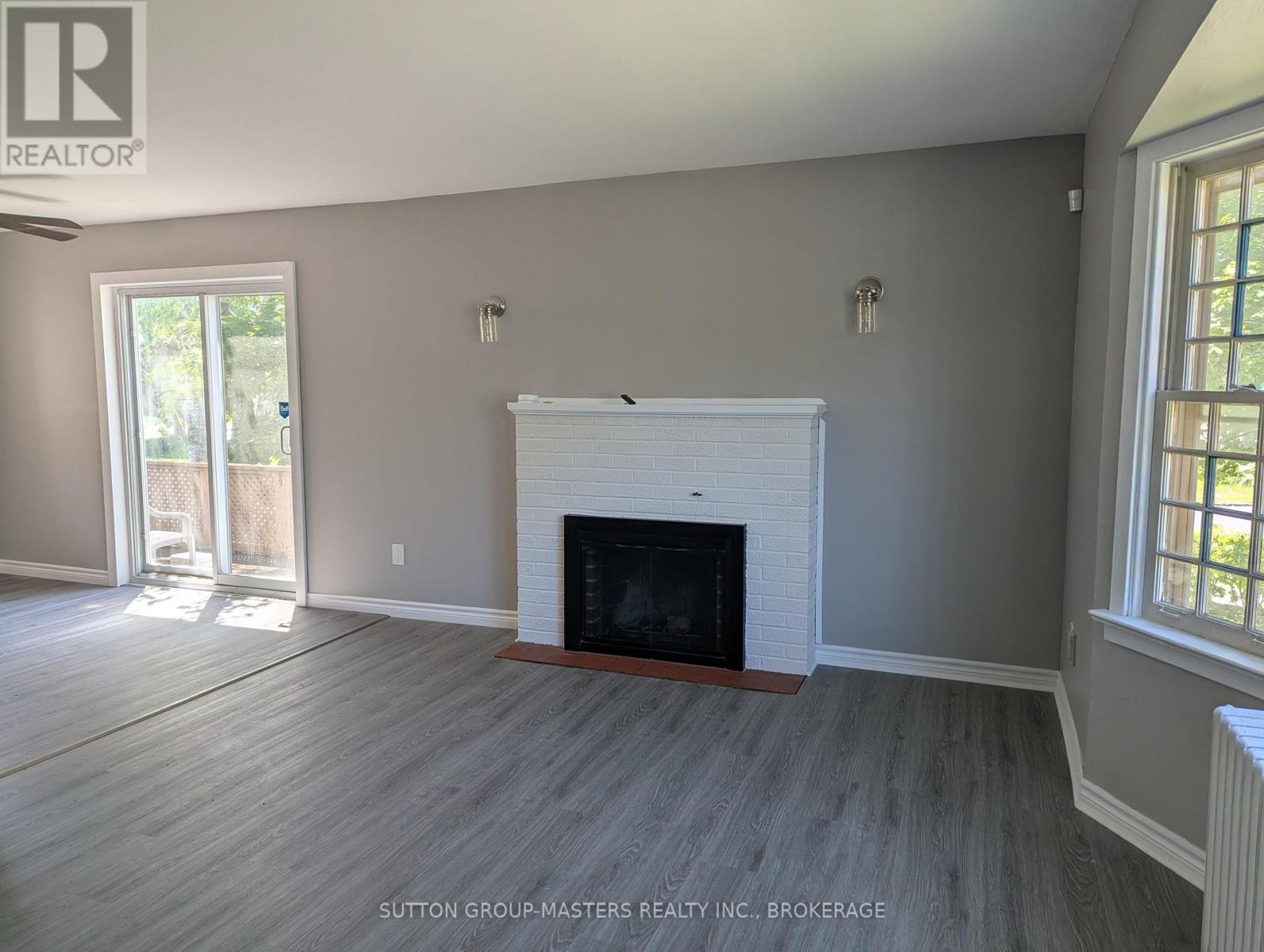 165 Helen Street Property Photo 3